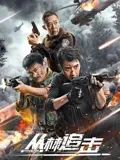 《公公和儿媳》剧照：周德望独自坐在沙发一角